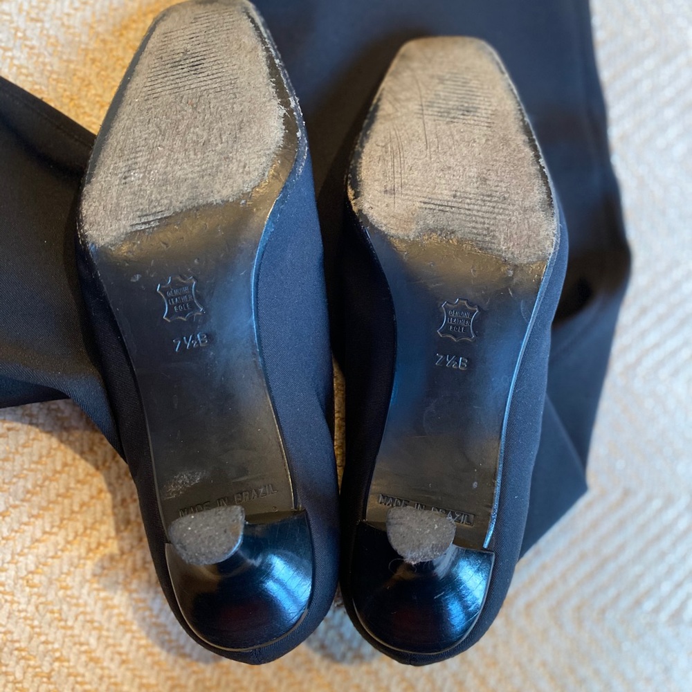 Boots - Picture 4 of 6